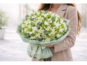 Buchet 101 Frezii albe